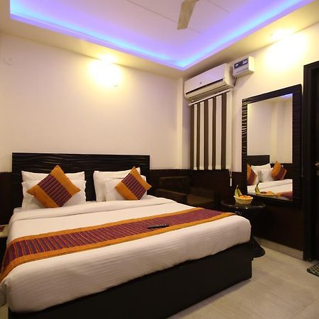 Hotel Hill Palace -Near Karol Bagh Metro Station Δελχί Εξωτερικό φωτογραφία