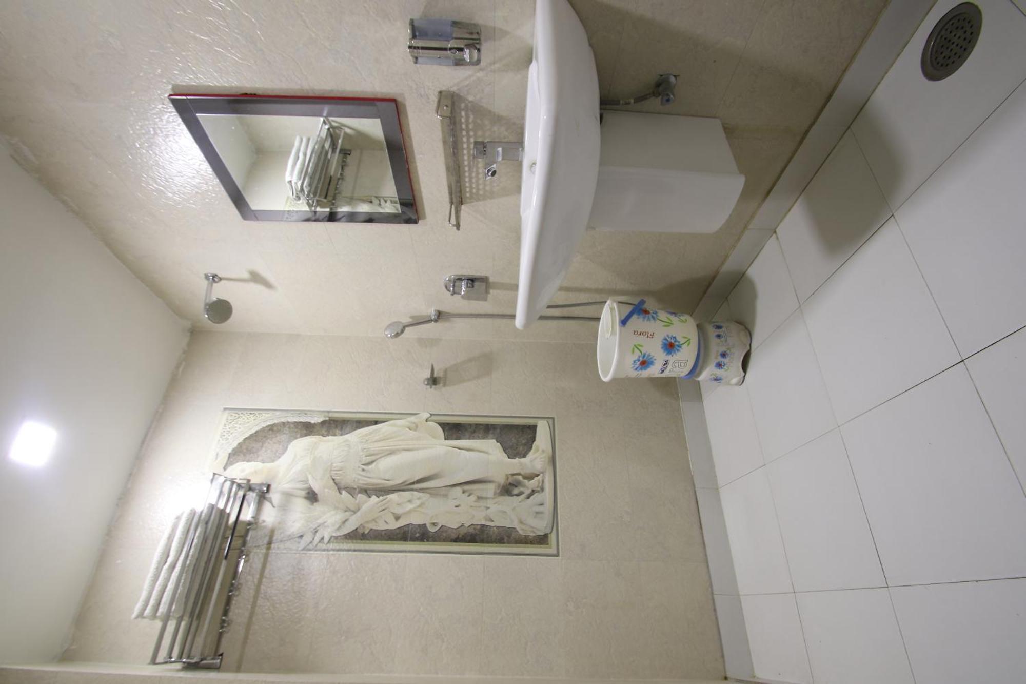 Hotel Hill Palace -Near Karol Bagh Metro Station Δελχί Εξωτερικό φωτογραφία