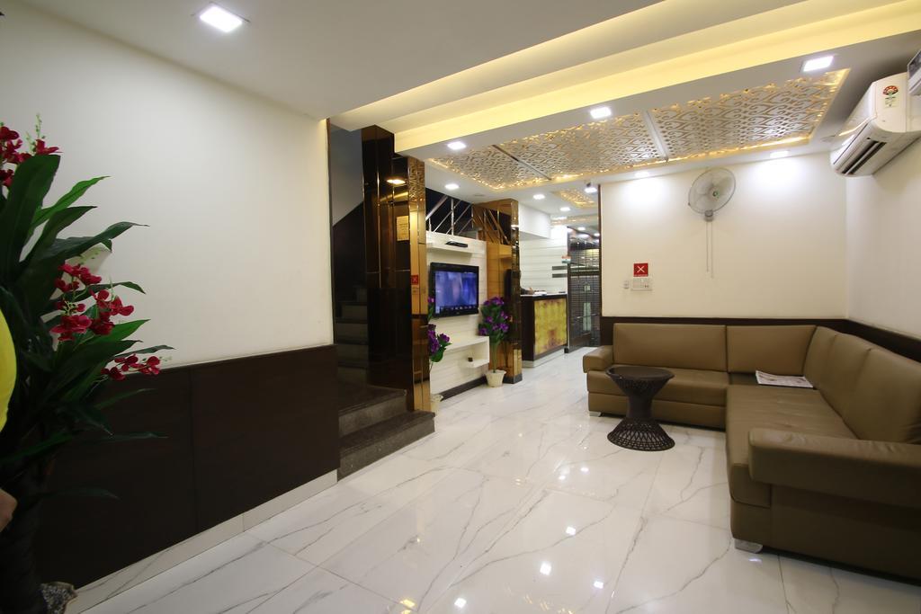 Hotel Hill Palace -Near Karol Bagh Metro Station Δελχί Εξωτερικό φωτογραφία
