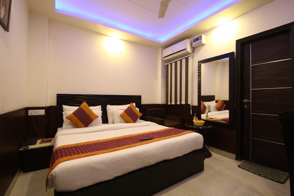 Hotel Hill Palace -Near Karol Bagh Metro Station Δελχί Εξωτερικό φωτογραφία