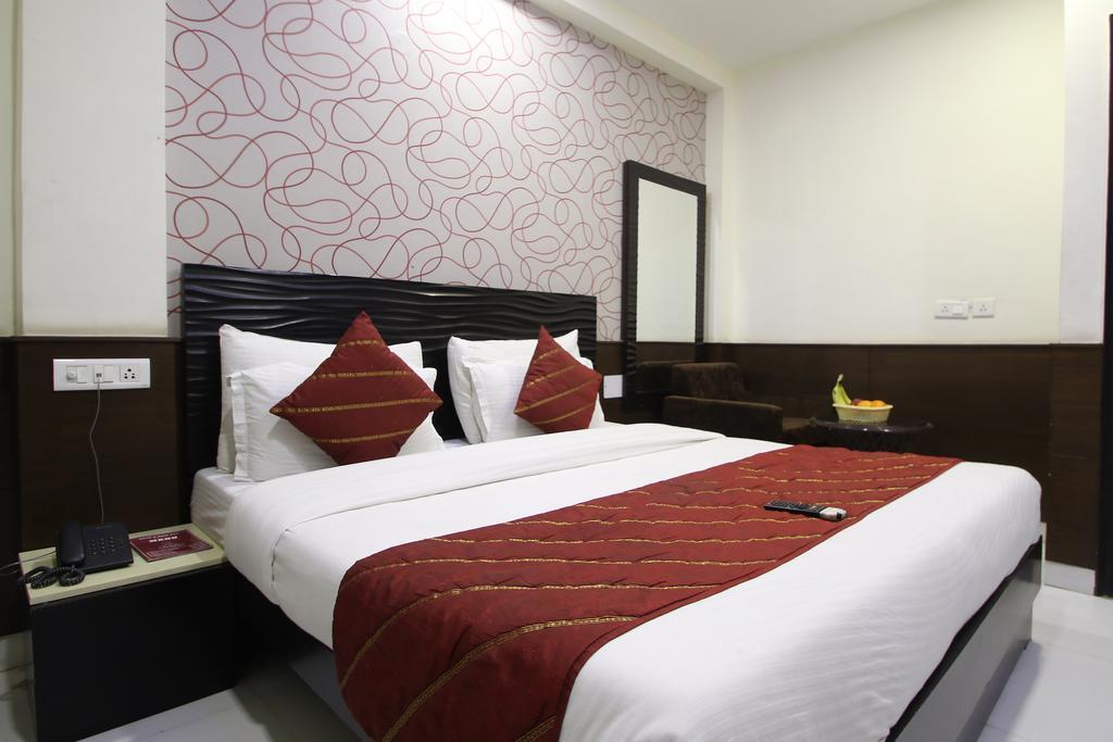 Hotel Hill Palace -Near Karol Bagh Metro Station Δελχί Εξωτερικό φωτογραφία