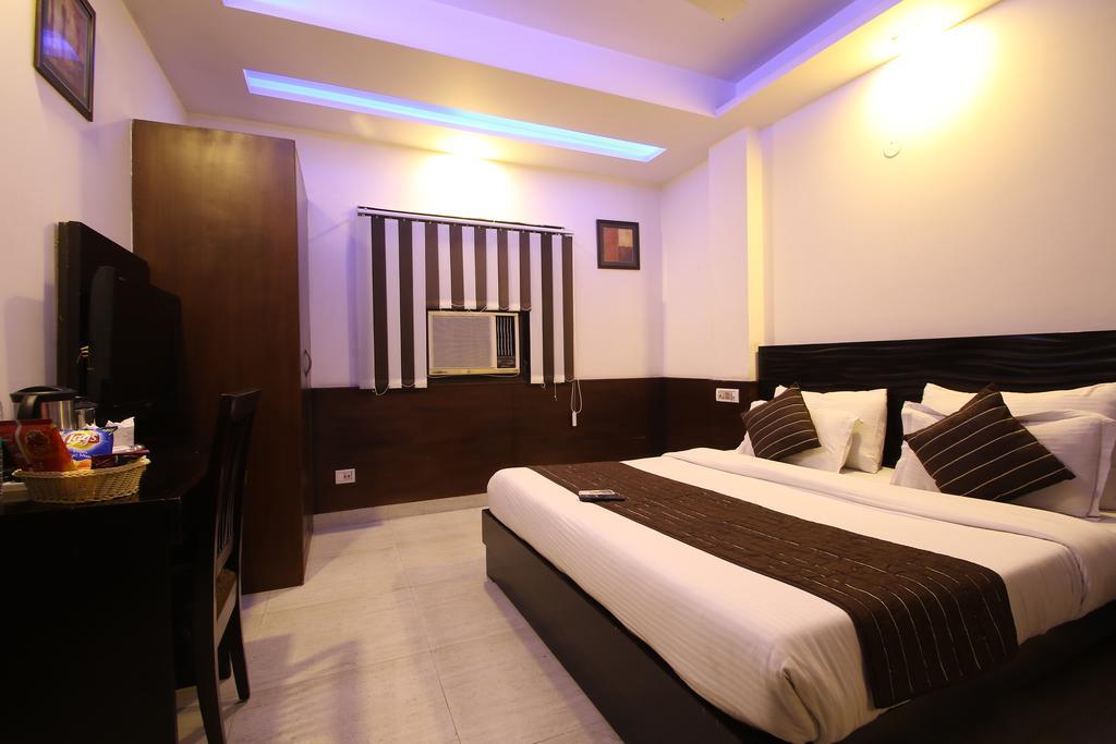 Hotel Hill Palace -Near Karol Bagh Metro Station Δελχί Εξωτερικό φωτογραφία