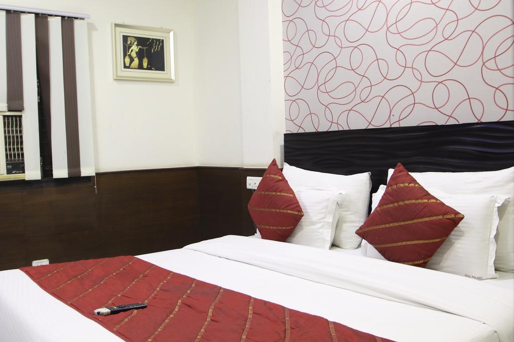 Hotel Hill Palace -Near Karol Bagh Metro Station Δελχί Εξωτερικό φωτογραφία