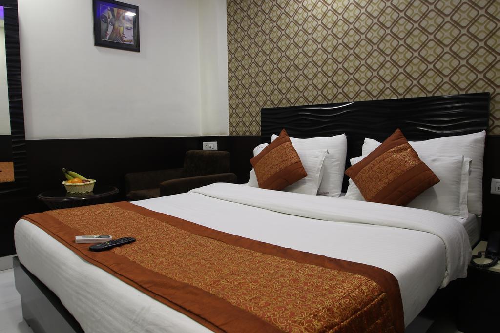 Hotel Hill Palace -Near Karol Bagh Metro Station Δελχί Εξωτερικό φωτογραφία
