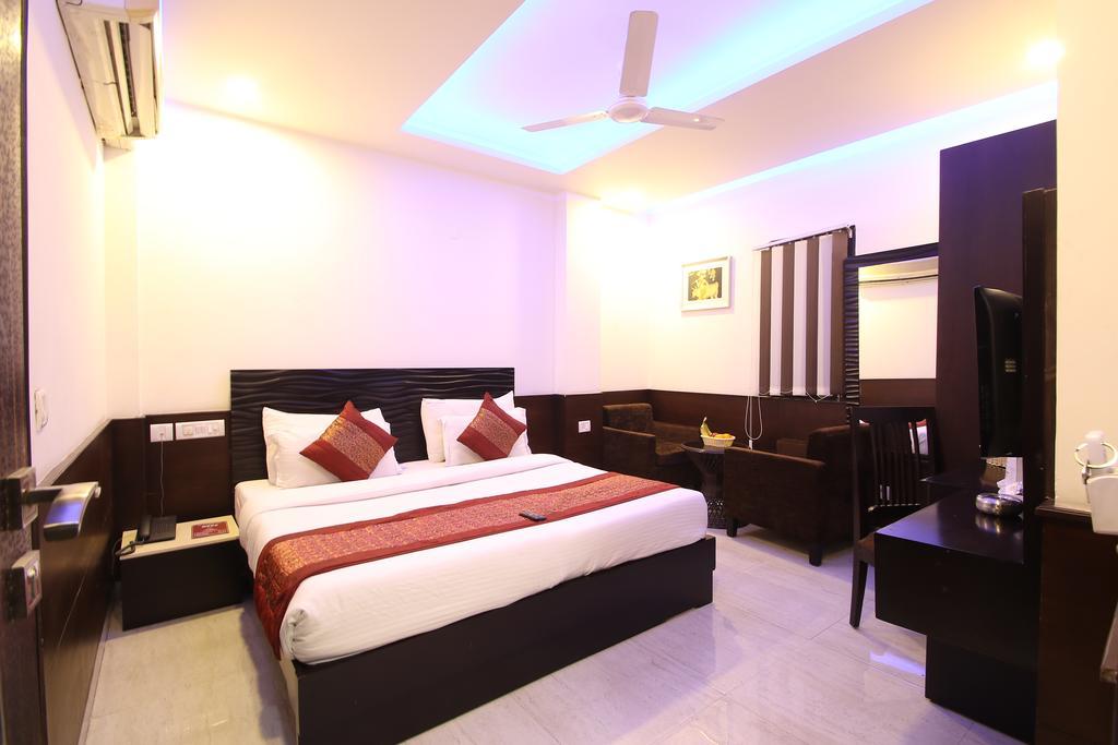 Hotel Hill Palace -Near Karol Bagh Metro Station Δελχί Εξωτερικό φωτογραφία