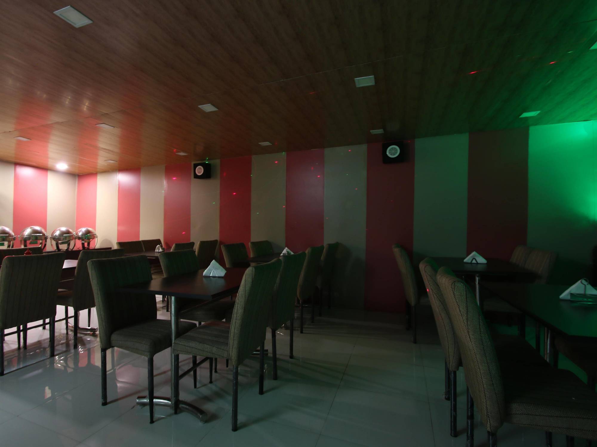Hotel Hill Palace -Near Karol Bagh Metro Station Δελχί Εξωτερικό φωτογραφία