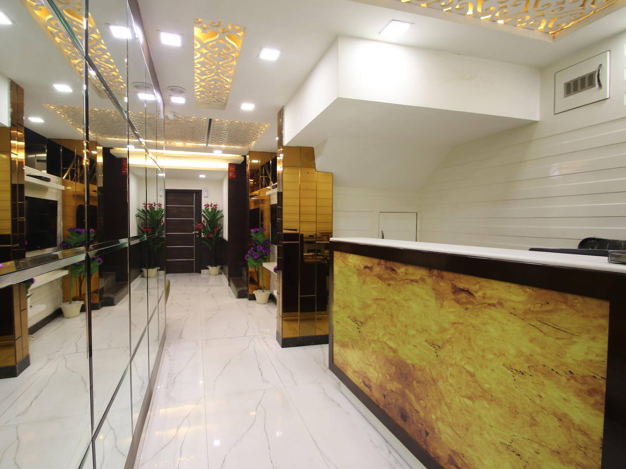 Hotel Hill Palace -Near Karol Bagh Metro Station Δελχί Εξωτερικό φωτογραφία