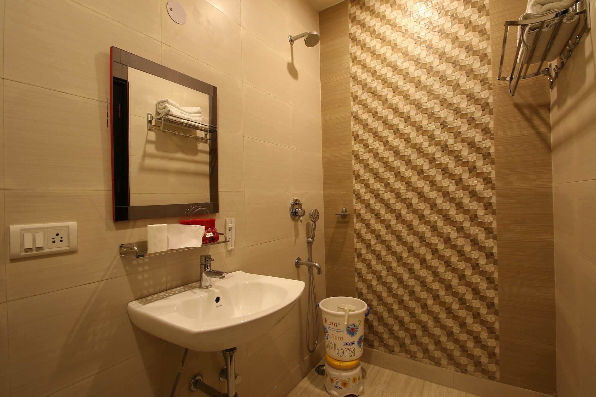 Hotel Hill Palace -Near Karol Bagh Metro Station Δελχί Εξωτερικό φωτογραφία