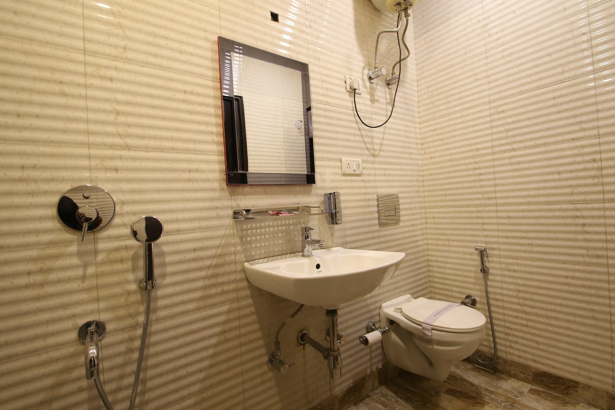 Hotel Hill Palace -Near Karol Bagh Metro Station Δελχί Εξωτερικό φωτογραφία